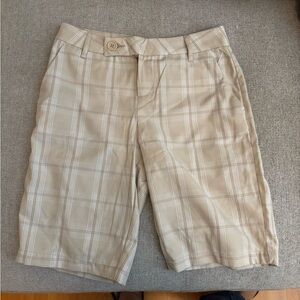 H&M Beige low waist bermuda shorts NWT